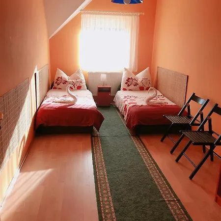 Πανσιόν Zsuzsi Vendeghaz